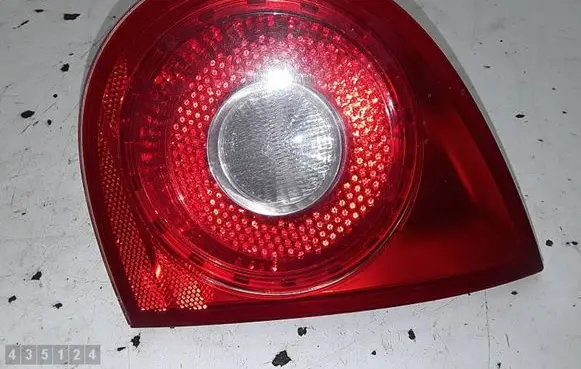 Volkswagen Golf V Tailgate rear/tail lights 1K6945094E