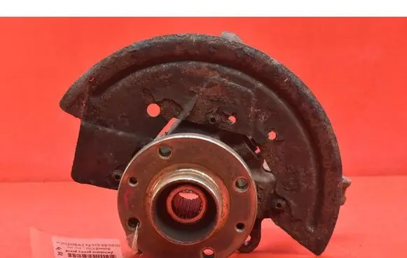 Front wheel hub spindle knuckle