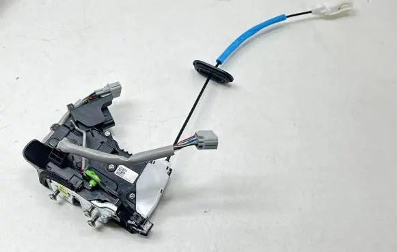 KIA EV6 Front door lock 81320CV110