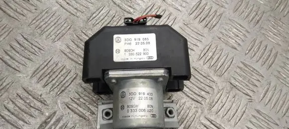 Volkswagen Phaeton Charging relay 3D0919433 3D0919083