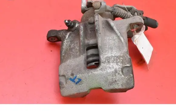 Volkswagen Transporter - Caravelle T4 Rear brake caliper
