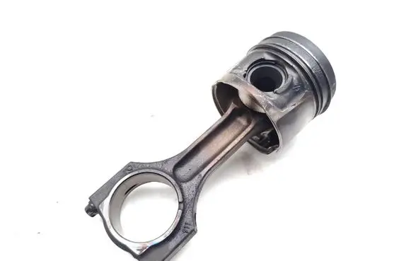 BMW 1 F20 F21 Piston with connecting rod N47D20C