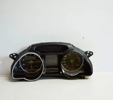 Audi A5 8T 8F Speedometer (instrument cluster) 8T0920983K
