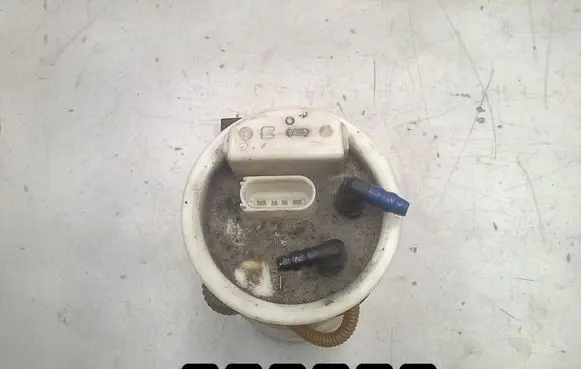 Skoda Octavia Mk1 (1U) Fuel injection high pressure pump