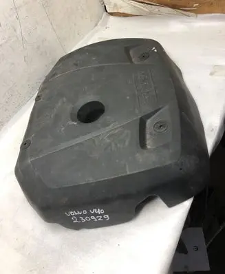 Volvo V40 Cross country Engine cover (trim) 31437510