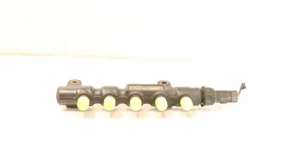 Ford Focus Fuel main line pipe