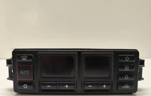 Audi A4 S4 B5 8D Climate control unit 8L0820043B D720116 5HB00760800