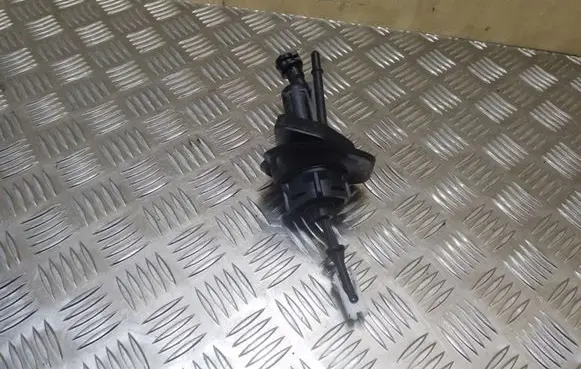 Ford Focus Clutch master cylinder 3M517A543A6