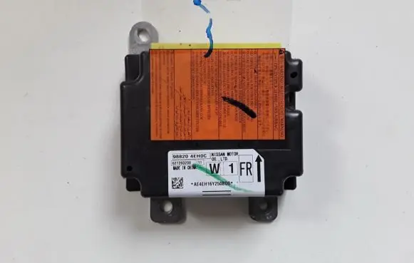 Nissan Qashqai Airbag control unit/module 988204EH0C