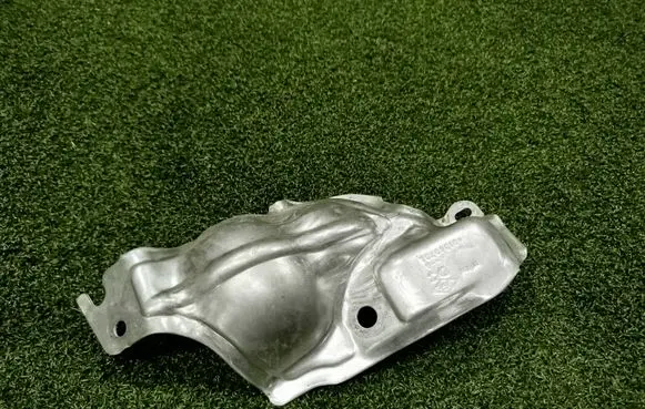 Renault Master III Heat shield in engine bay 140136073R