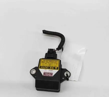 Toyota Land Cruiser (J120) Acceleration sensor 1745005430 8918360020