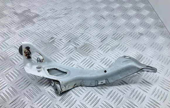 Audi A6 S6 C7 4G Fender mounting bracket 4G0821136A