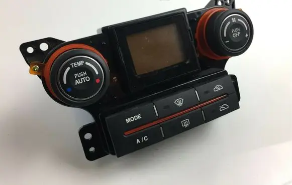 KIA Carens III Climate control unit 972501D701 Z2367