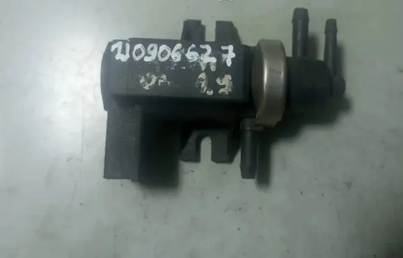 Skoda Octavia Mk1 (1U) Turbo solenoid valve 1J0906627