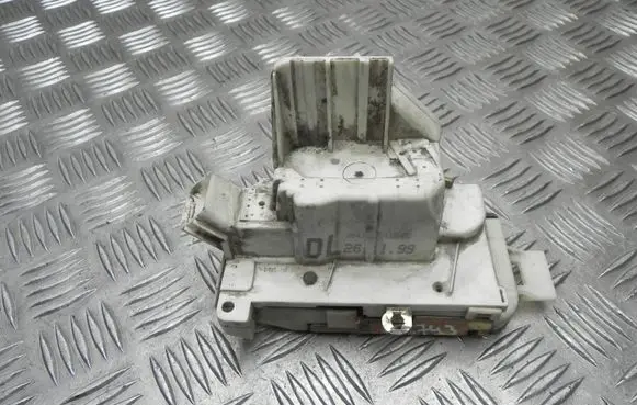 Ford Focus Loading door lock XS41A26413CG T6743