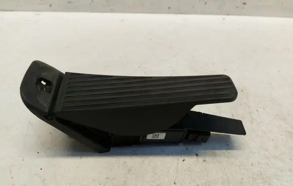 Volvo S90, V90 Accelerator throttle pedal 31489764