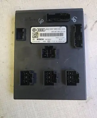 Audi A4 S4 B8 8K Comfort/convenience module 8K0907063DD 04016001 F005V01207