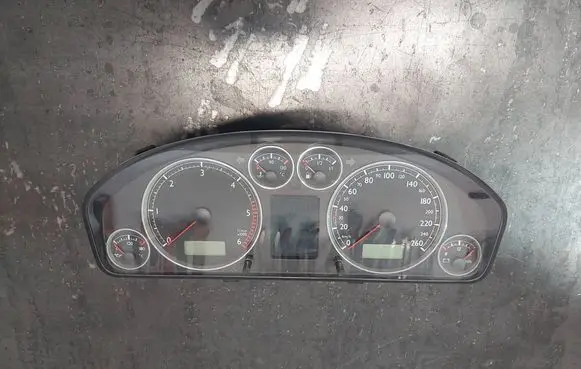 Seat Alhambra (Mk1) Speedometer (instrument cluster) 7M7920840H YM2110849CNC