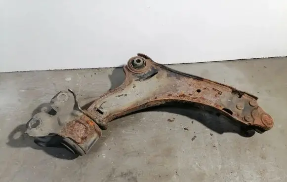 Volvo XC60 Front lower control arm/wishbone