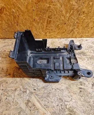 Skoda Octavia Mk2 (1Z) Battery tray 1K0919333