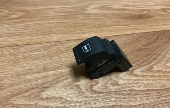 Volkswagen PASSAT B6 Electric window control switch 7L6959855B