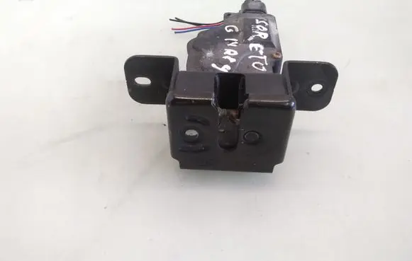 KIA Sorento Tailgate window lock/catch/latch 871303E000