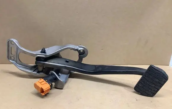 Jaguar XE Brake pedal GX732450AD