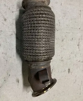 Nissan Navara D23 Muffler pipe connector clamp 