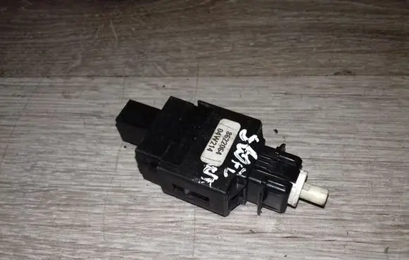 Volvo S80 Brake pedal sensor switch 8622064