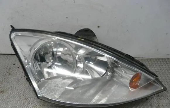 Ford Focus Headlight/headlamp