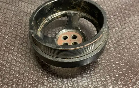 Mercedes-Benz C W204 Crankshaft pulley 201612G0