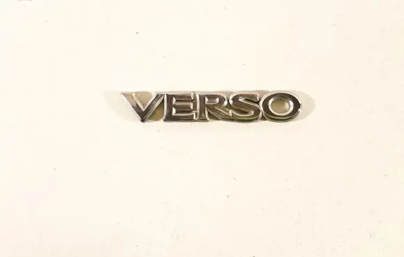 Toyota Corolla Verso AR10 Manufacturers badge/model letters 