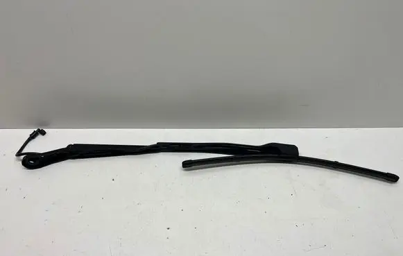 BMW 4 G22 G23 G24 G26 Windshield/front glass wiper blade 9448920