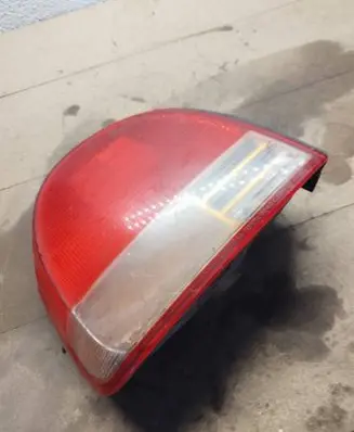 Nissan Almera Rear/tail lights 92401380