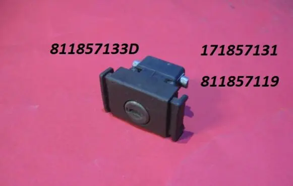 Audi 80 90 B2 Glove box lock 171857131 811857133D