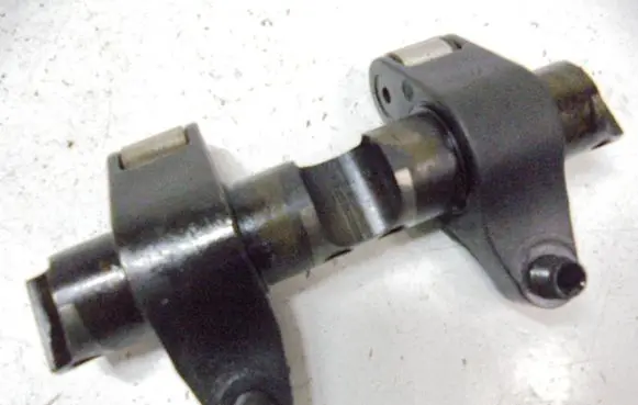 Volkswagen PASSAT B6 Tappets lifter 038443H