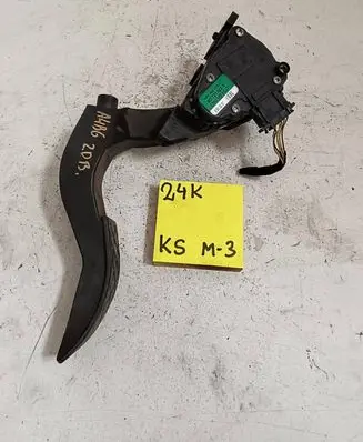 Audi A4 S4 B5 8D Accelerator throttle pedal 6PV00837501 8E1721523A