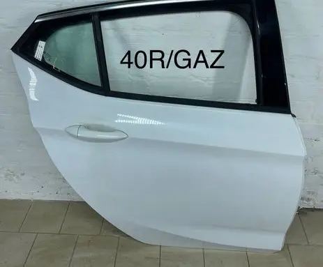 Opel Astra K Rear door