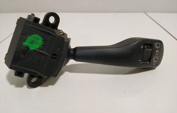 BMW 5 E39 Steering wheel adjustment handle/lever 8363669 01204020