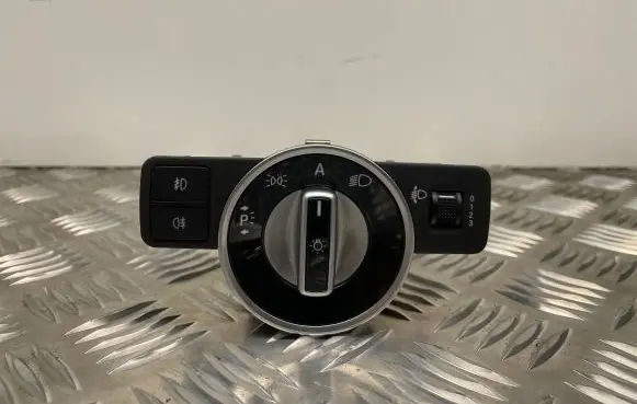 Mercedes-Benz C W204 Light switch A2049058002