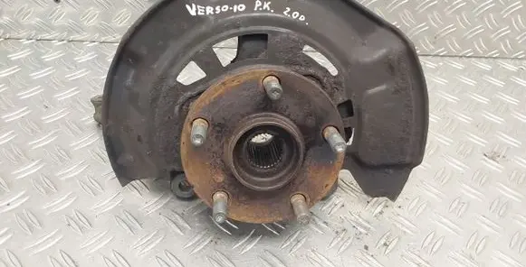 Toyota Verso Front wheel hub