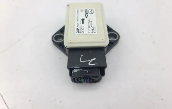 Mazda CX-7 ESP acceleration yaw rate sensor 0265005744