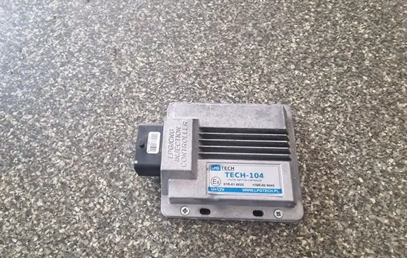 Opel Vectra B LP gas control unit module 110R006045