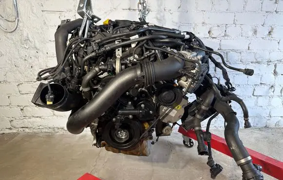 BMW 5 G30 G31 G38 Engine B48B20A 8685988 7637563