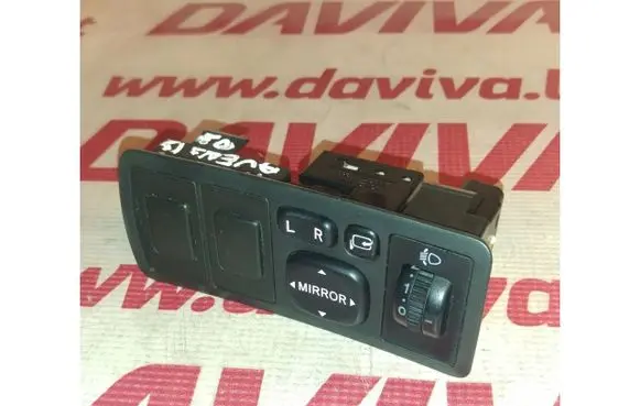 Toyota Avensis T270 Headlight level height control switch 84152-05050