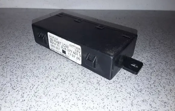 BMW 5 E39 Door control unit/module 61358377601 8377601