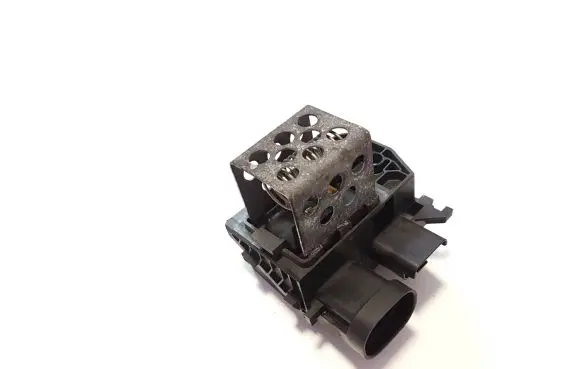 Coolant fan relay