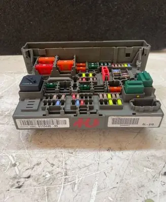 BMW 3 E90 E91 Fuse module 9119446 6090412
