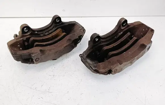 Audi Q7 4L Front brake caliper 7L6515106BG 7L6515105BG