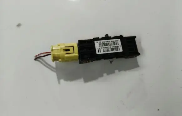 Mitsubishi Colt Airbag deployment crash/impact sensor PMR587419